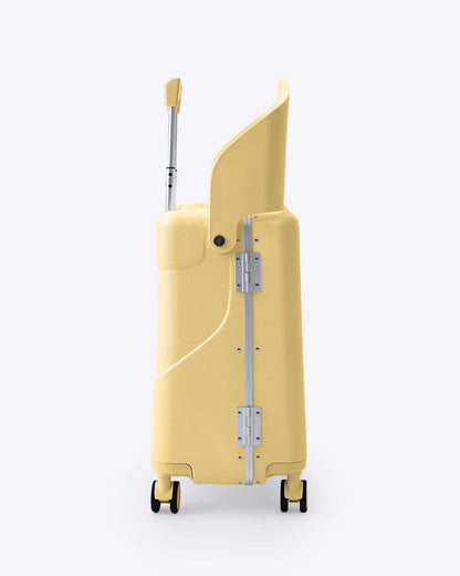 Ride-On Cabin Suitcase